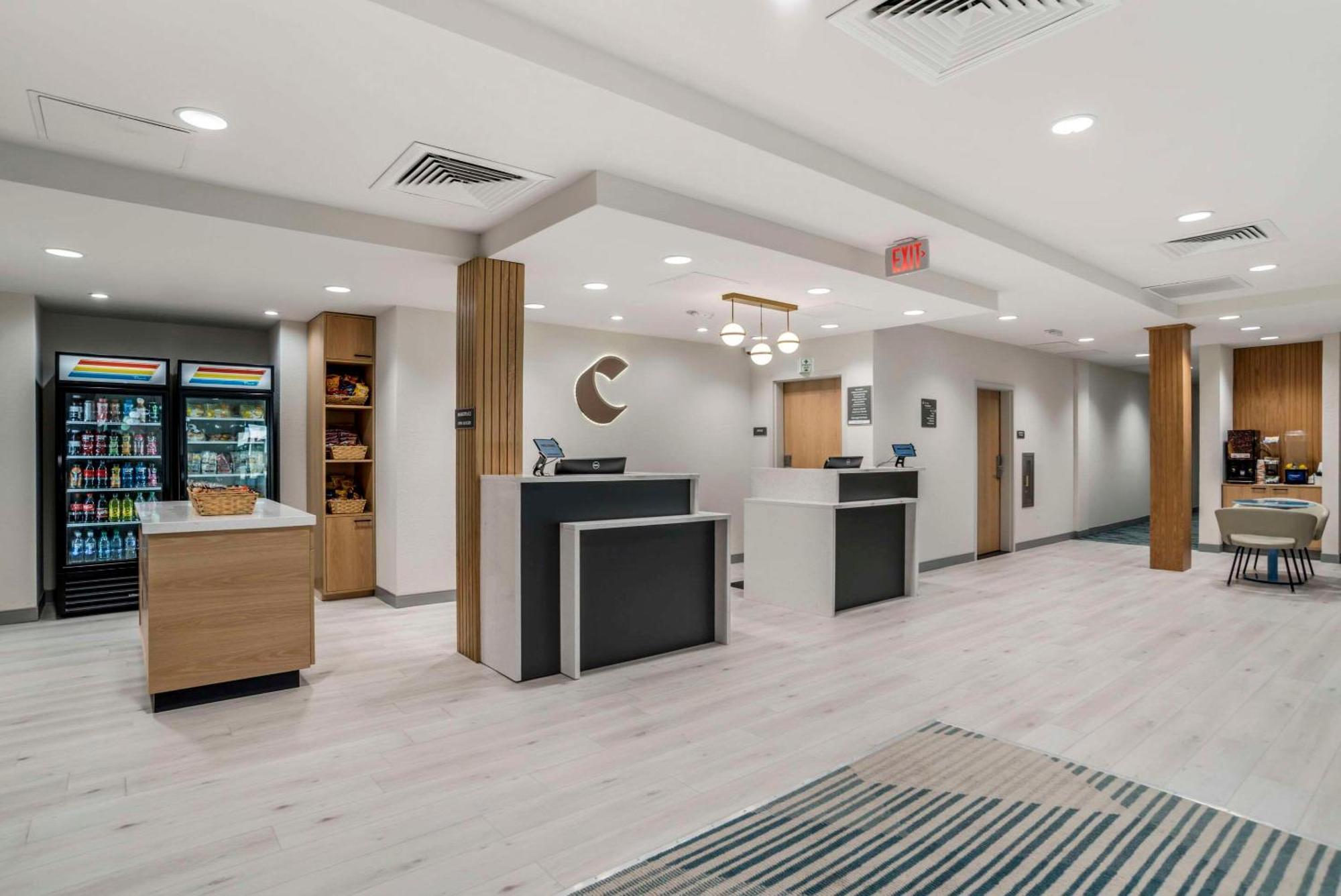 Comfort Inn & Suites Panama City Beach - Pier Park Area Экстерьер фото
